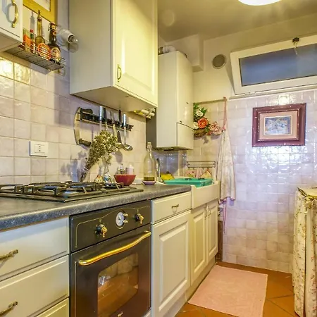 Beautiful In Casteldimezzo With Kitchen * Castel di Mezzo